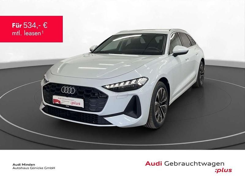 Gebraucht Audi A5 Sport 204 PS (150 kW) 2025 Gletscherweiß metallic Kombi