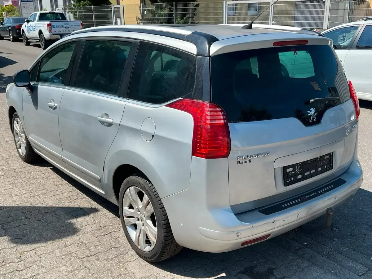 Gebraucht Peugeot 5008 2011 Van / Kleinbus