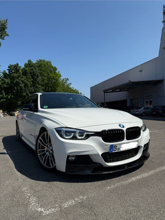 Weiß Gebraucht 2017 BMW 320 M Sport Limousine | 19.500 € (Guter Preis) - Bild 1/4