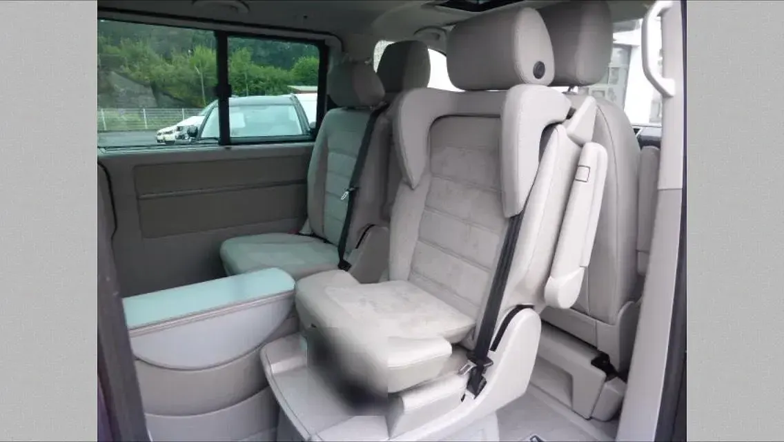 Gebraucht VW Multivan Comfortline 204 PS (150 kW) 2015 Violet Van / Kleinbus
