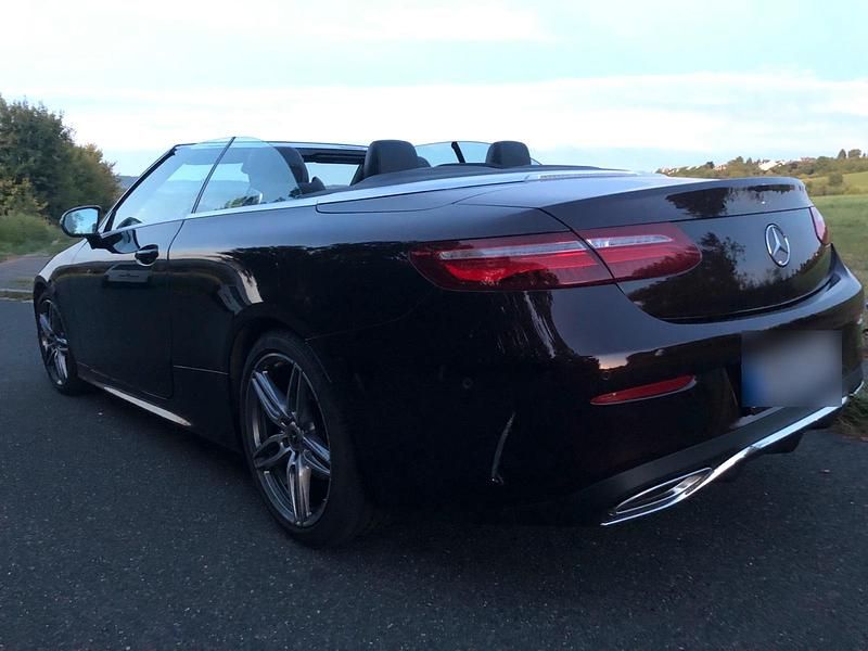 Rot Gebraucht 2018 Mercedes E300 Cabrio | 32.500 € (Superpreis) - Bild 1/4