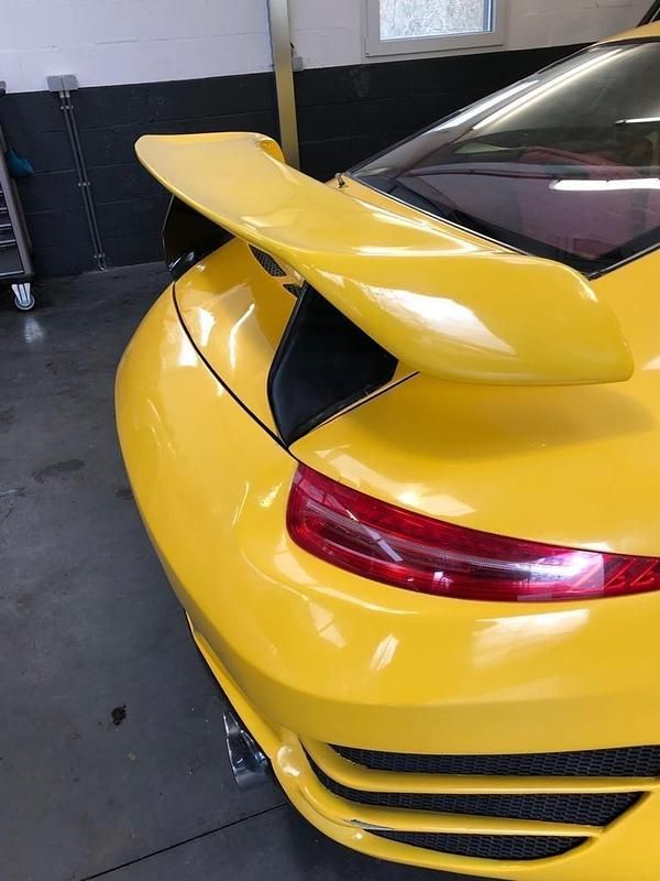 Gebraucht Porsche 996 300 PS (220 kW) 2000 Gelb Coupé