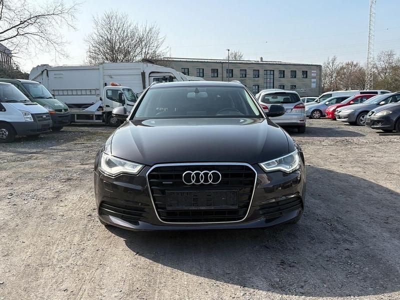 Gebraucht Audi A6 Ambiente 204 PS (150 kW) 2014 Grau Kombi
