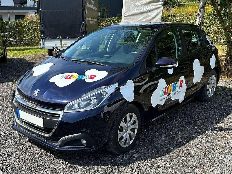 Blau Gebraucht 2018 Peugeot 208 Active Kleinwagen | 8.900 € (Etwas zu teuer) - Bild 1/4