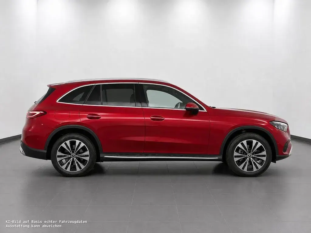 Gebraucht Mercedes GLC220 Avantgarde 197 PS (144 kW) 2025 Rot SUV