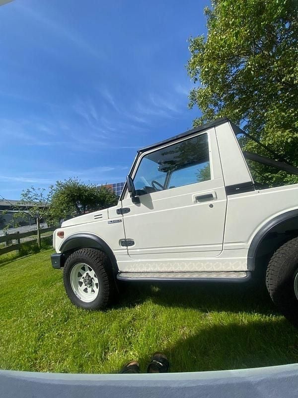 Second-hand Suzuki Samurai 45 CP (33 kW) 1988 Alb SUV
