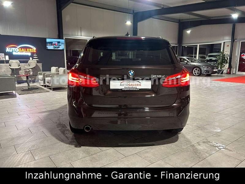 Gebraucht BMW 218 150 PS (110 kW) 2014 Sparkling brown Van / Kleinbus