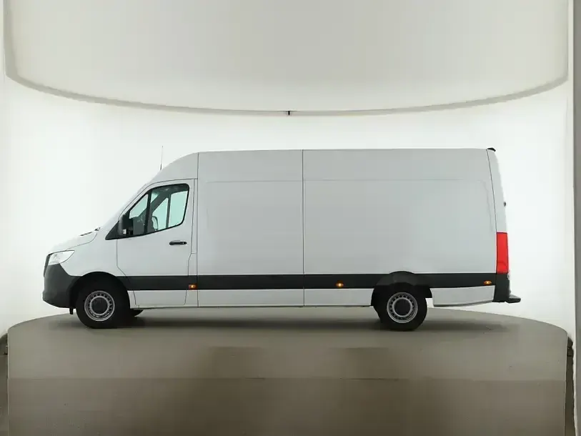 Gebraucht Mercedes Sprinter 170 PS (125 kW) 2025 Weiß Van