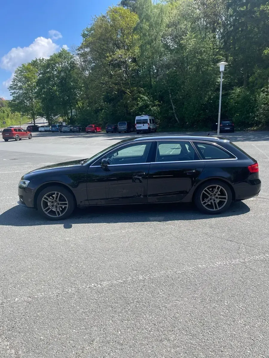 Gebraucht Audi A4 150 PS (110 kW) 2015 Schwarz Kombi