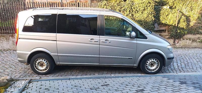 Gebraucht Mercedes Viano 150 PS (110 kW) 2010 Grau Van / Kleinbus