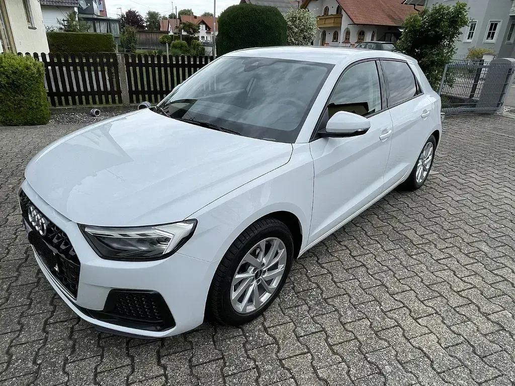 Gebraucht Audi A1 Sportback Advanced 95 PS (69 kW) 2025 Weiß Kleinwagen