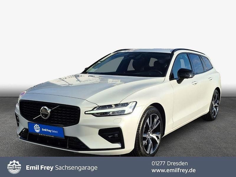 Gebraucht Volvo V60 Plus 197 PS (144 kW) 2025 Weiß Kombi