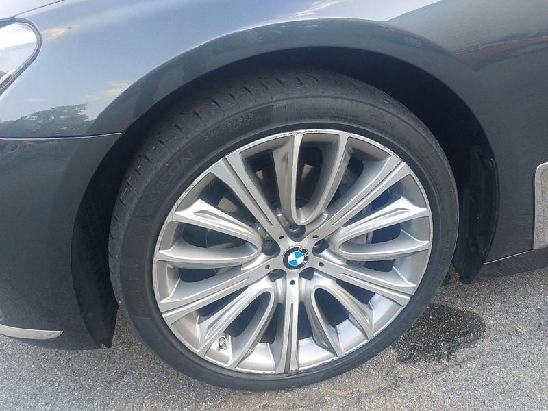 Gebraucht BMW 730 Executive 265 PS (194 kW) 2016 Grau Limousine