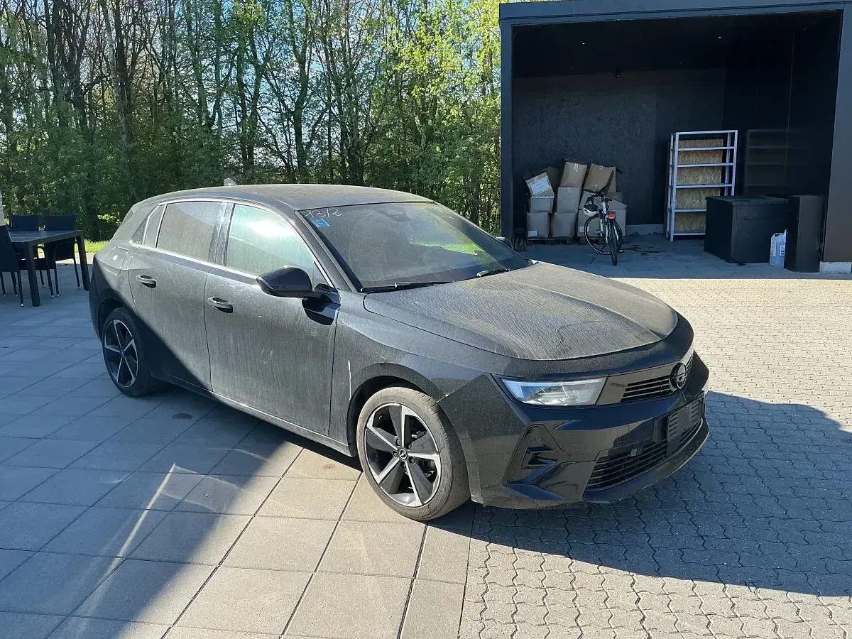 Gebraucht Opel Astra GS Line 132 PS (97 kW) 2025 Schwarz Kleinwagen