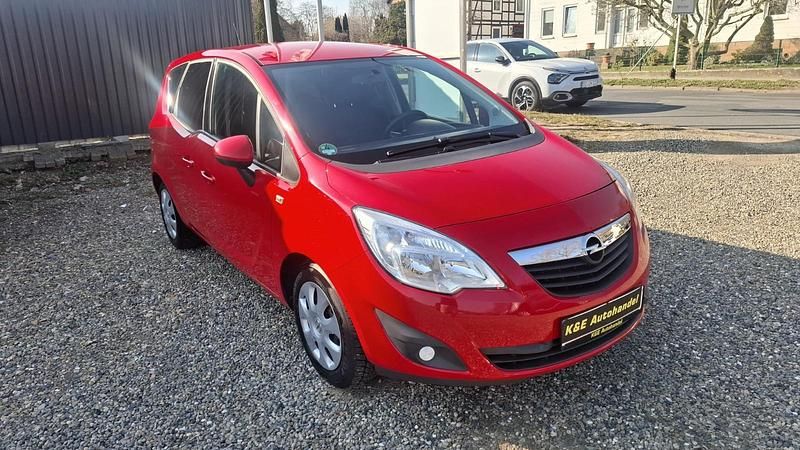 Gebraucht Opel Meriva 101 PS (74 kW) 2010 Rot Van / Kleinbus