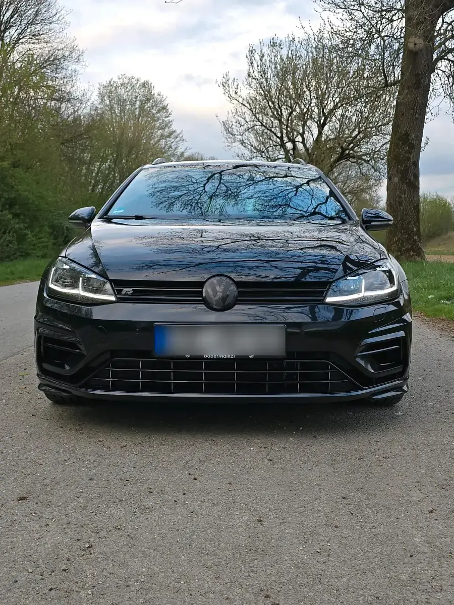 Gebraucht VW Golf VII R 300 PS (220 kW) 2019 Schwarz Kombi