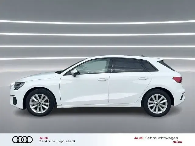 Gebraucht Audi A3 Design 150 PS (110 kW) 2023 Ibisweiß Limousine