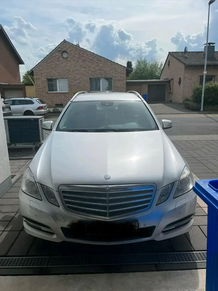 Gebraucht Mercedes E200 136 PS (100 kW) 2011 Silber Kombi