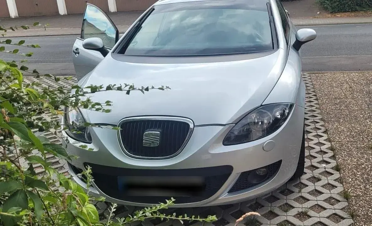 Gebraucht Seat Leon 101 PS (74 kW) 2008 Grau Kleinwagen