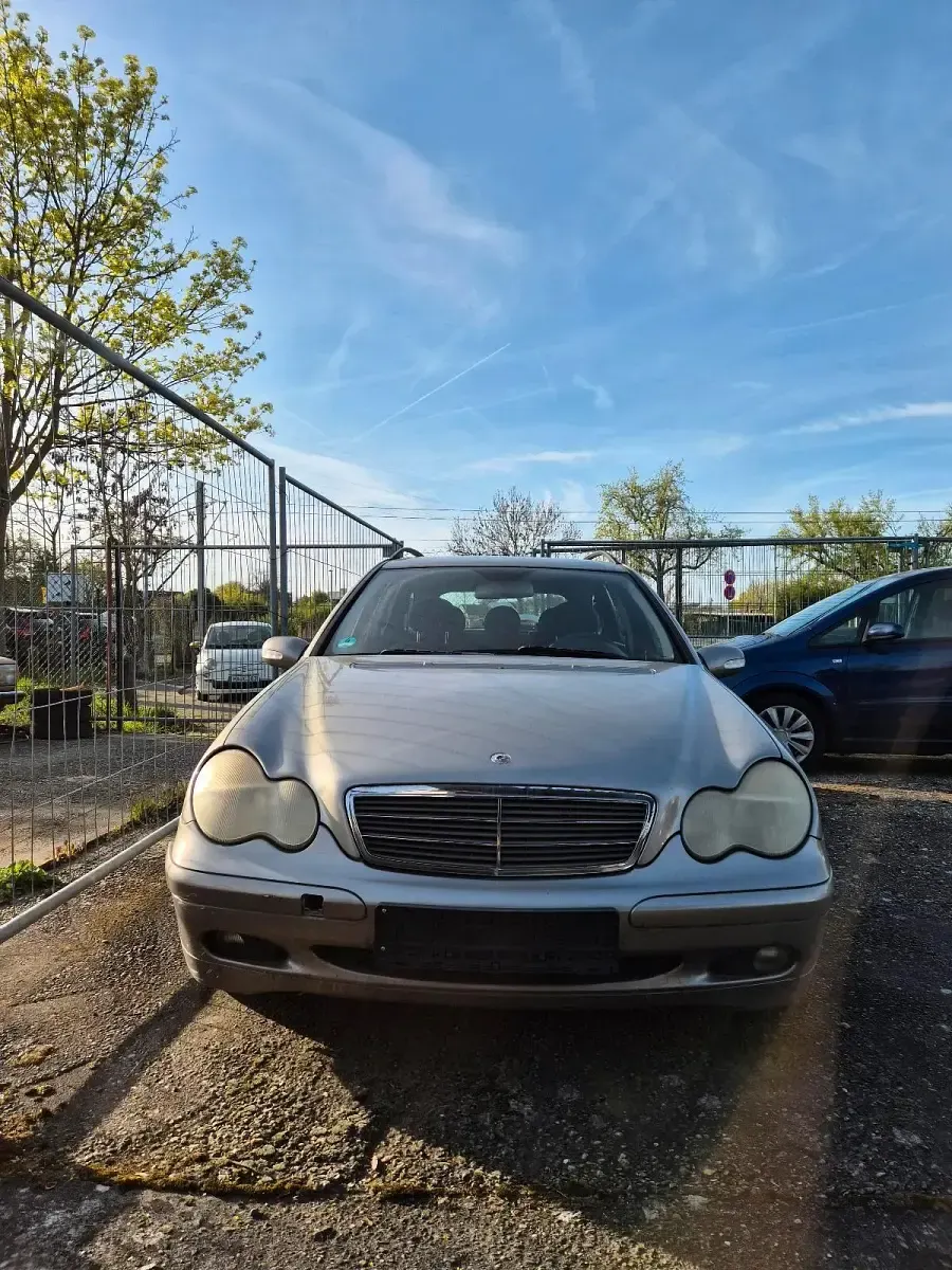Gebraucht Mercedes C220 143 PS (105 kW) 2002 Kombi