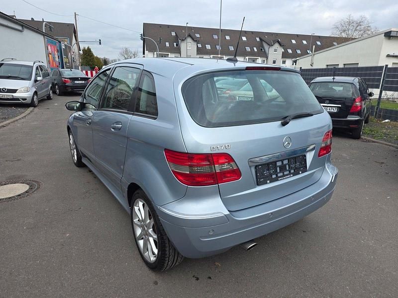 Gebraucht Mercedes B170 116 PS (85 kW) 2006 Blau Van / Kleinbus