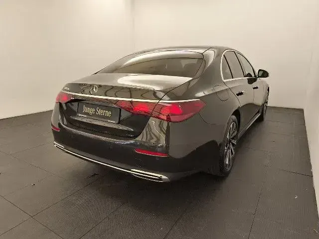 Gebraucht Mercedes E300 Advanced Plus 313 PS (230 kW) 2025 Metalliclack graphitgrau Limousine