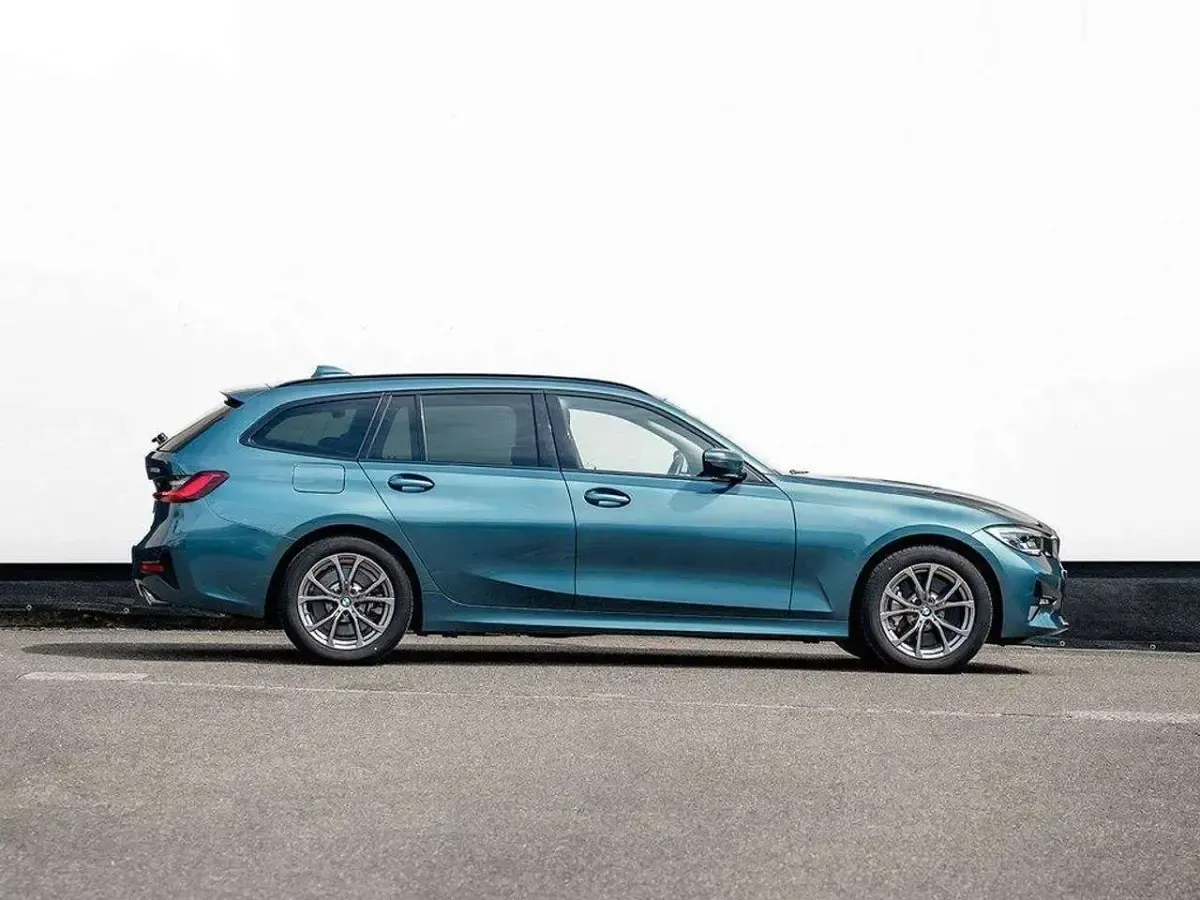 Gebraucht BMW 330e Sport Line 184 PS (135 kW) 2020 Kombi