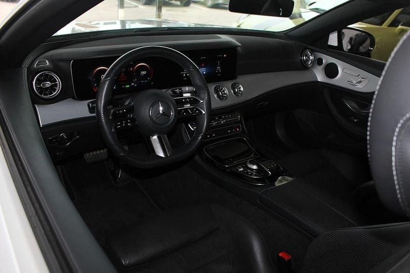 Gebraucht Mercedes E300 AMG line 265 PS (194 kW) 2021 Weiß Cabrio