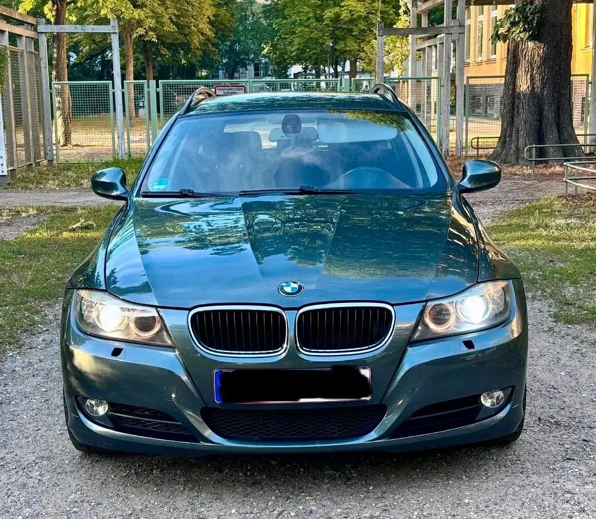 Gebraucht BMW 320 M Sport 177 PS (130 kW) 2009 Grau Kombi