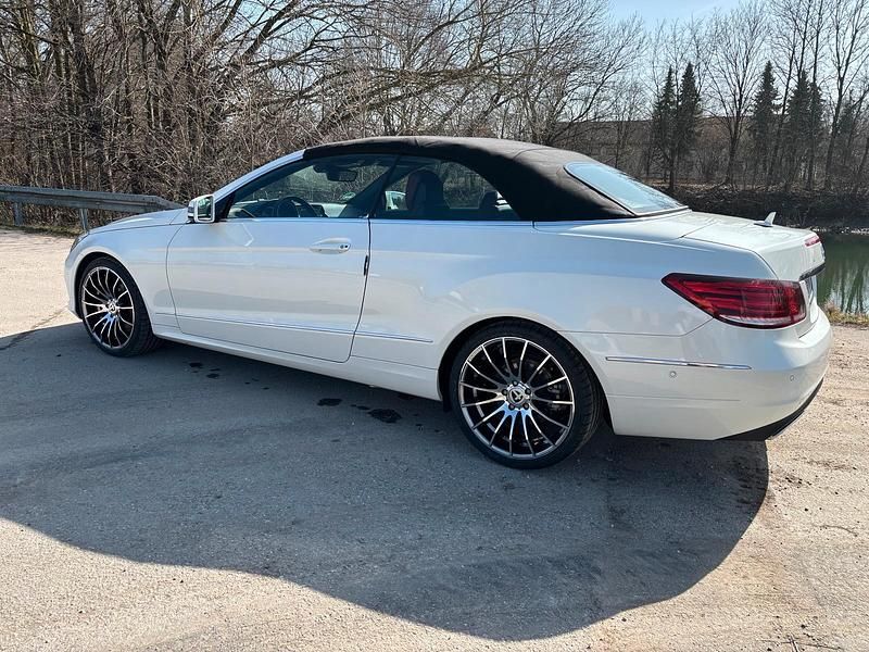 Gebraucht Mercedes E250 211 PS (155 kW) 2014 Weiß Cabrio