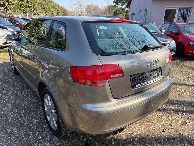 Gebraucht Audi A3 Ambiente 160 PS (117 kW) 2007 Dakarbeige Kleinwagen