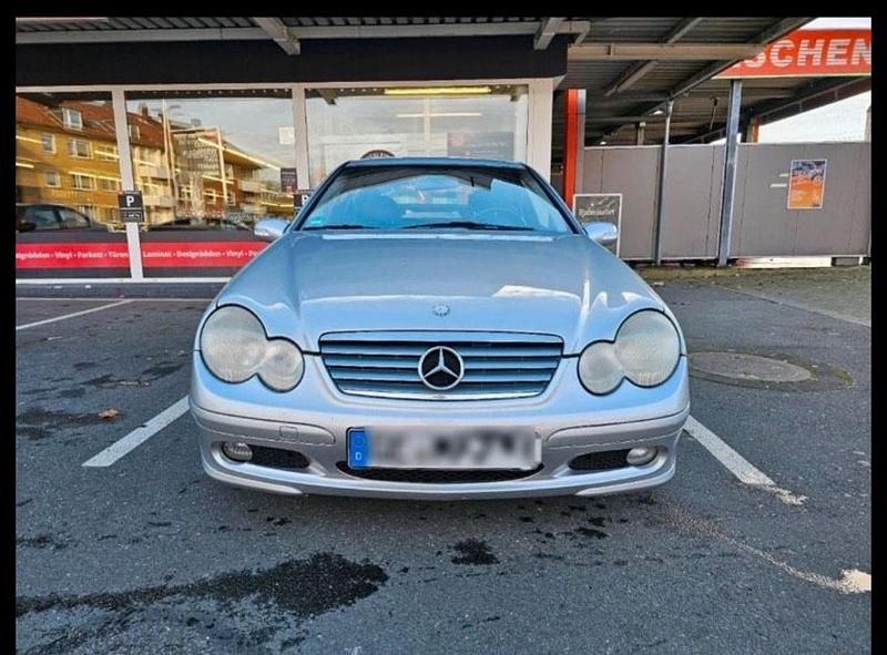 Silber Gebraucht 2002 Mercedes C180 Coupé | 999 € (Superpreis) - Bild 1/4