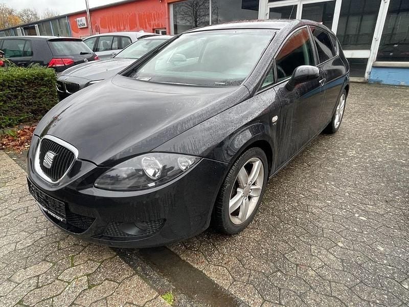 Gebraucht Seat Leon Style 125 PS (91 kW) 2011 Schwarz Limousine