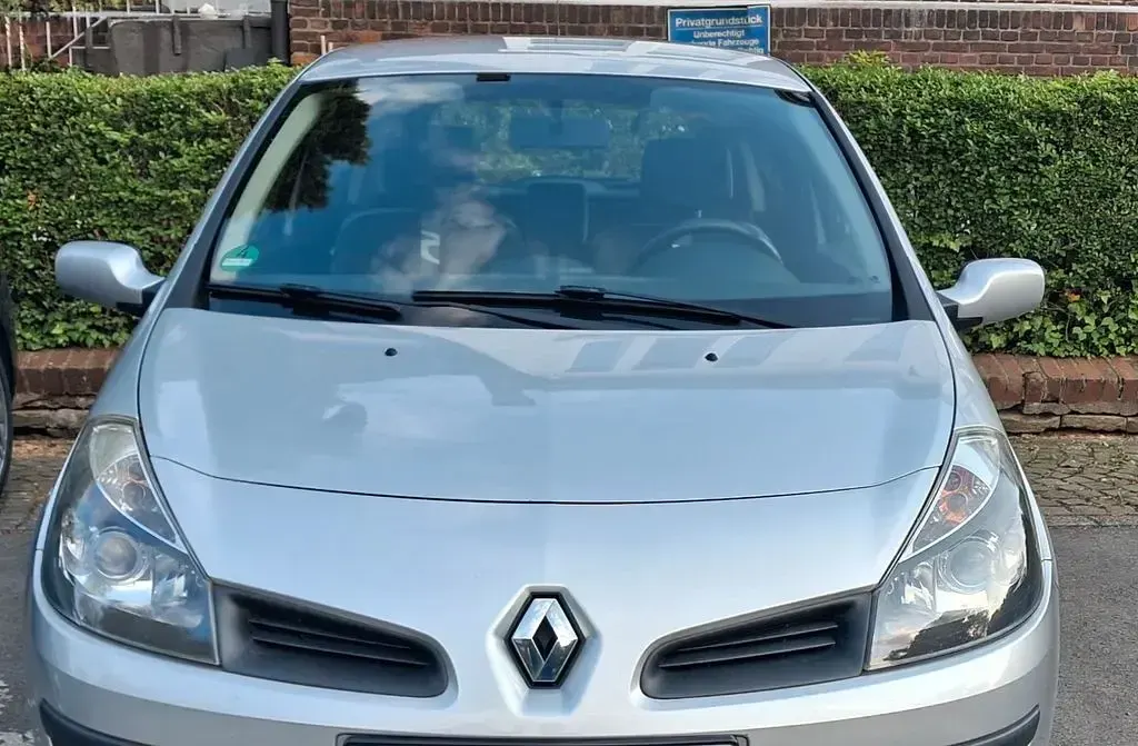Gebraucht Renault Clio II Rip Curl 75 PS (55 kW) 2009 Silber Limousine