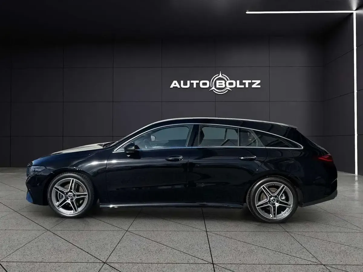 Gebraucht Mercedes CLA200 AMG 163 PS (119 kW) 2024 Kosmosschwarz Kombi