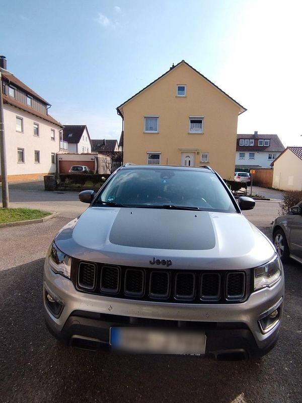 Usado Jeep Compass Trailhawk 170 HP (125 kW) 2020 Cinzento SUV