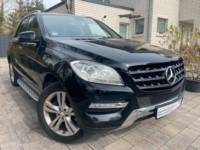 Gebraucht Mercedes ML350 306 PS (225 kW) 2012 Schwarz SUV