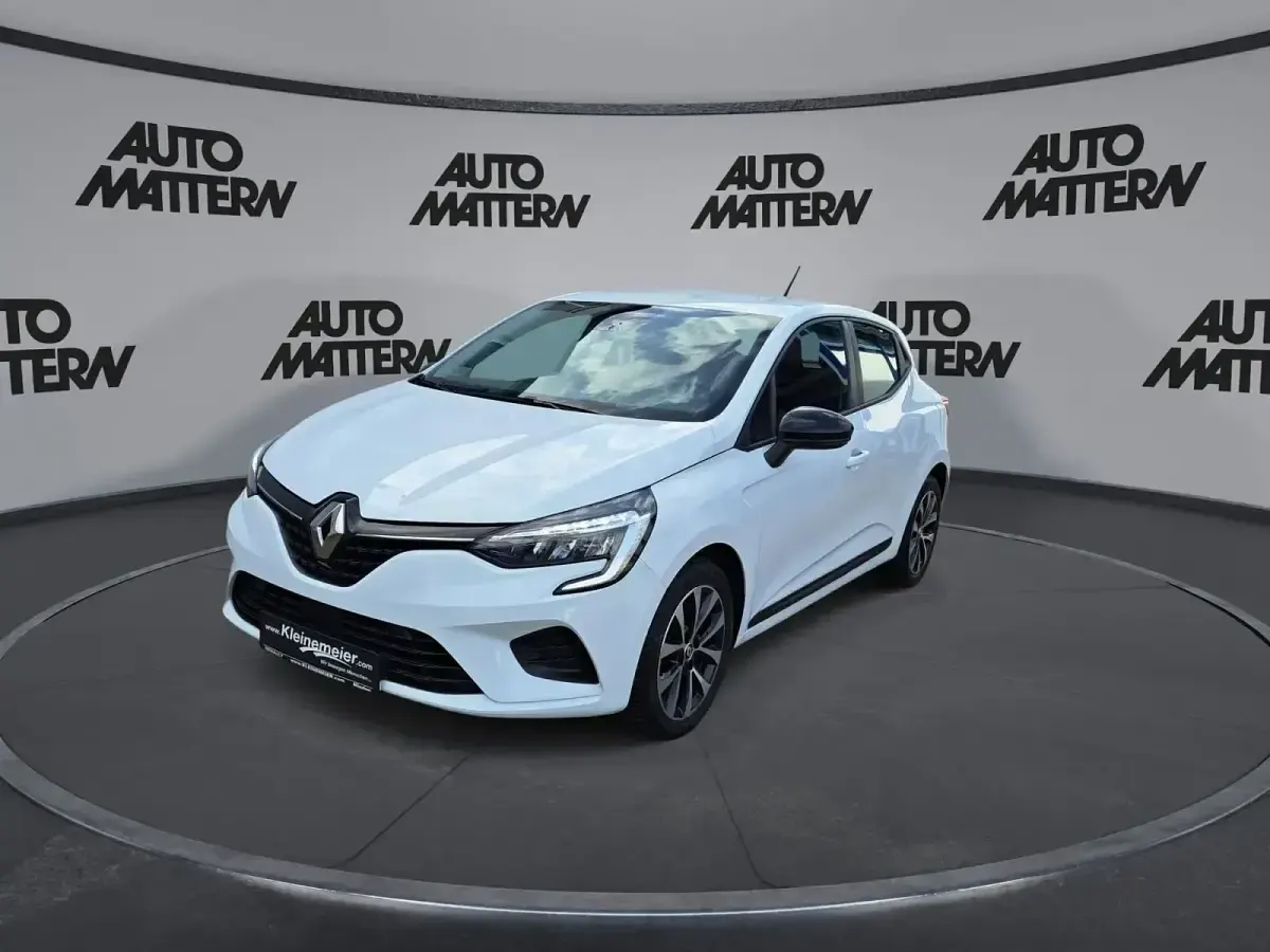 Gebraucht Renault Clio Equilibre 91 PS (66 kW) 2023 Weiß Kleinwagen
