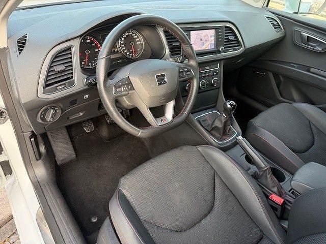 Gebraucht Seat Leon FR 140 PS (102 kW) 2013 Weiß Coupé