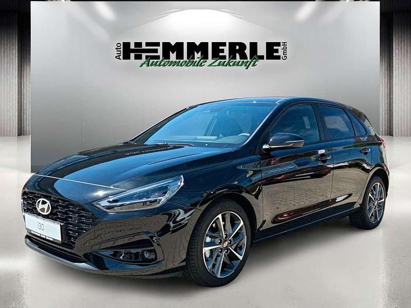 Schwarz Neu 2025 Hyundai i30 Advantage Limousine | 26.680 € (Fairer Preis) - Bild 1/4