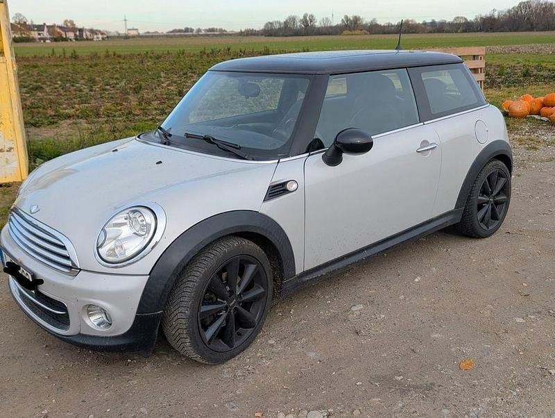 Weiß Gebraucht 2011 Mini Cooper Kleinwagen | 5.000 € (Superpreis) - Bild 1/4