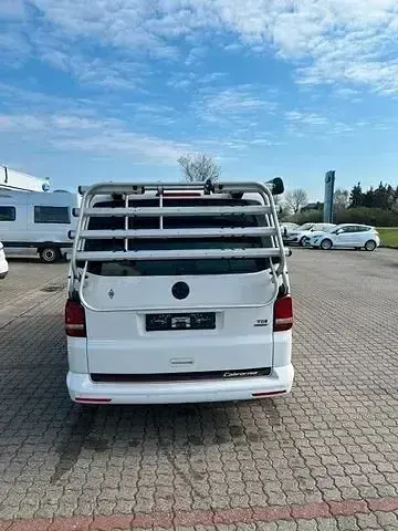 Gebraucht VW California Comfortline 140 PS (102 kW) 2015 Weiß Van