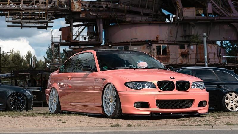 Silber Gebraucht 2004 BMW 318 Competition Edition Coupé | 18.999 € - Bild 1/4
