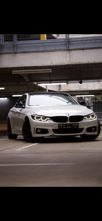Weiß Gebraucht 2017 BMW 430 M Sport Coupé | 24.999 € (Fairer Preis) - Bild 1/4