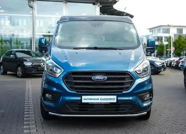 Gebraucht Buerstner Copa 185 PS (136 kW) 2022 Blau Van