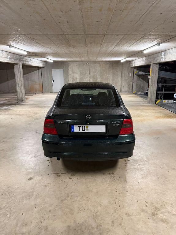 Gebraucht Opel Vectra 101 PS (74 kW) 2000 Limousine