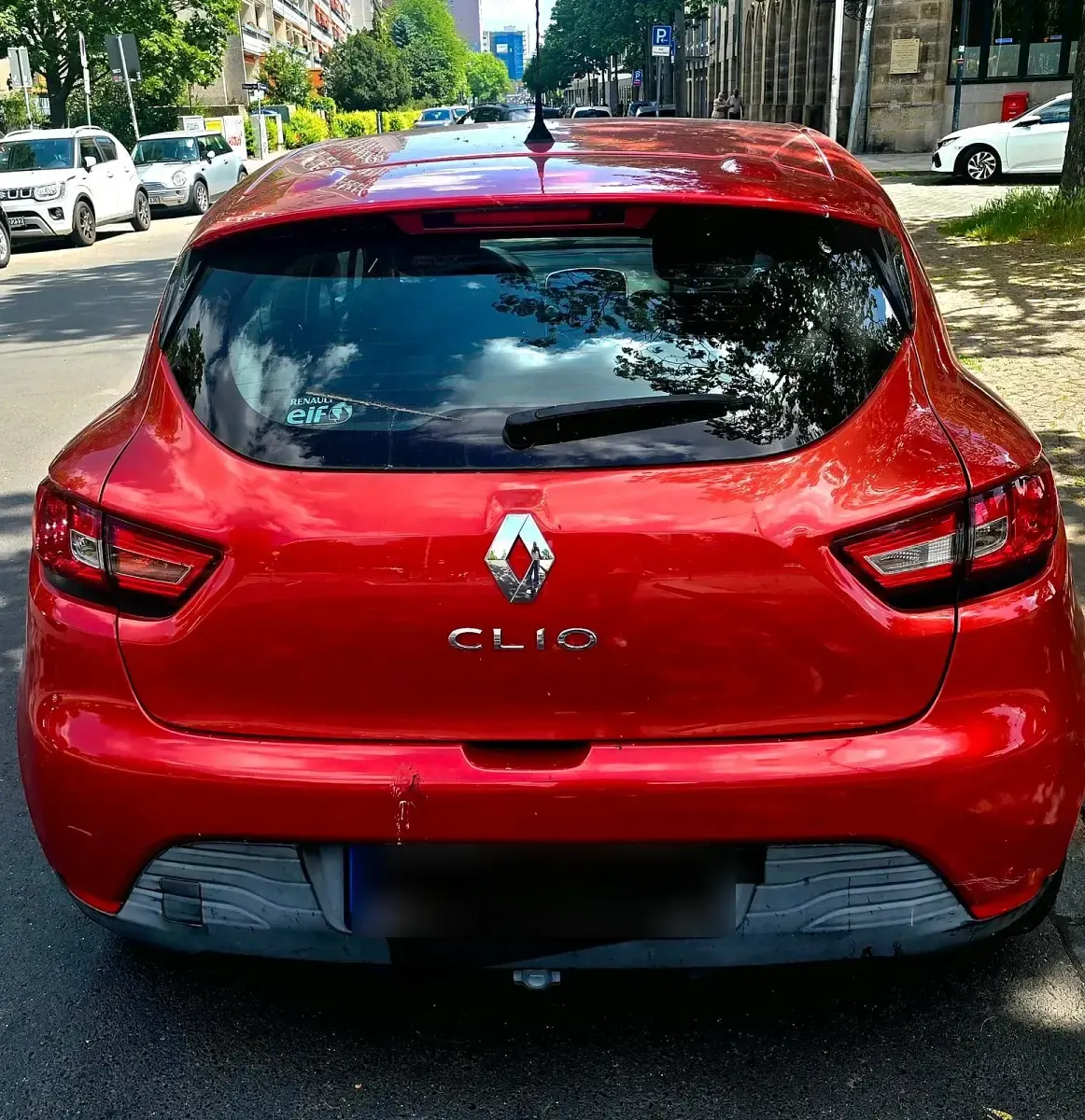 Gebraucht Renault Clio 73 PS (53 kW) 2015 Rot Kleinwagen