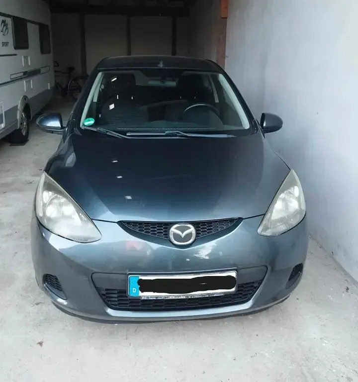 Gebraucht Mazda 2 Inclusive 75 PS (55 kW) 2008 Grau Kleinwagen