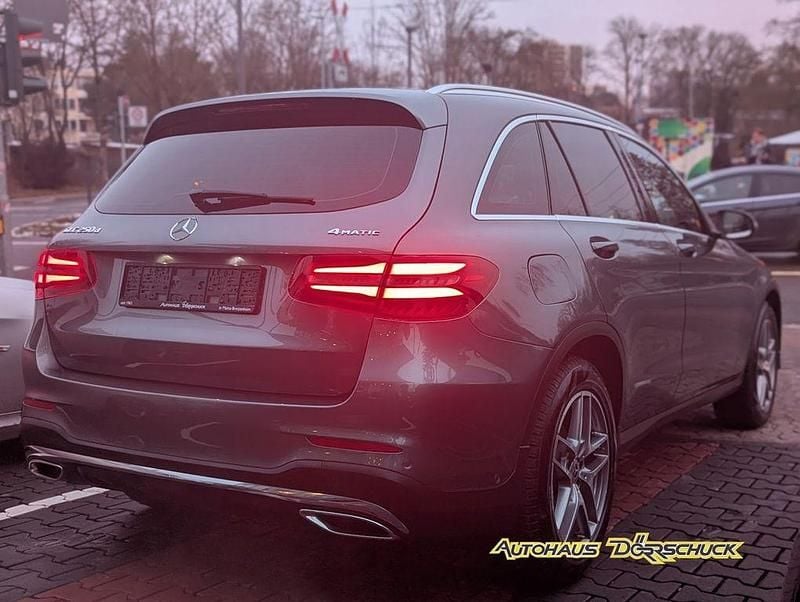 Gebraucht Mercedes GLC250 AMG line 204 PS (150 kW) 2018 Grau SUV