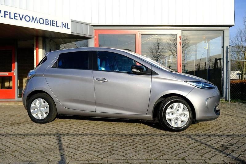 Gebraucht Renault Zoe Zen 64 kW (88 PS) 2013 Grau Kleinwagen